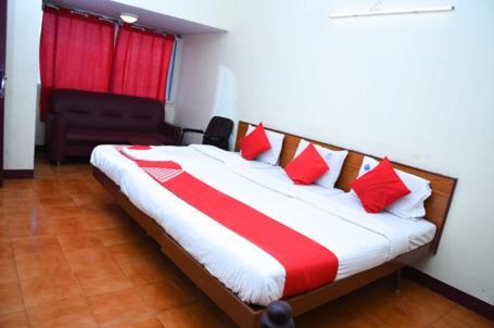 Hotel Radhakrishna Madurai Extérieur photo